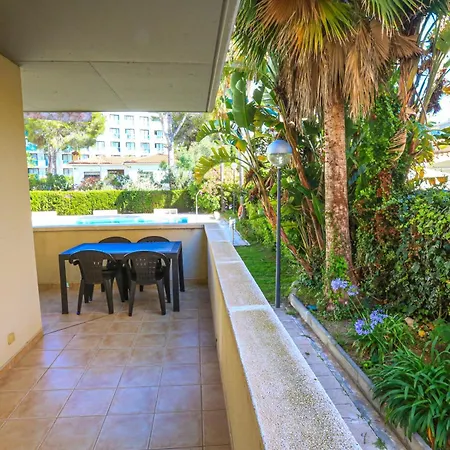 Apartment Vacacional Aqua - Only Families Salou